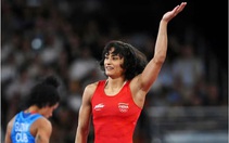 Võ sĩ đấu vật Ấn Độ bị loại ở chung kết Olympic vì thừa cân 100g