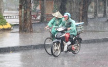 Đối phó mưa lớn từ hoàn lưu bão, nhiều hồ thủy điện ở Nghệ An xả nước đón lũ