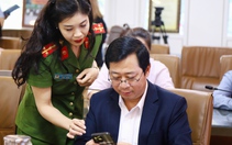 Ủng hộ người dân vùng lũ lụt trên ứng dụng VNeID