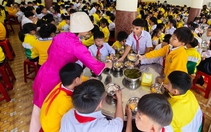 Gia hạn việc tạm đình chỉ hiệu trưởng tại Đà Lạt liên quan vụ 'thực phẩm bẩn'