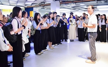 Sinh viên Trường ĐH Sư phạm TP.HCM tìm hiểu quy trình làm báo tại báo Tuổi Trẻ
