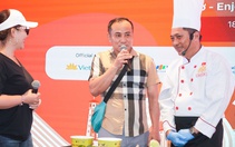 Bếp trưởng khách sạn 5 sao đố '2 tô phở giống nhau, sao phân biệt được tô nào ngon hơn'?
