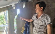 Nửa đêm nghe sạt lở nứt toác nhà, dân lo mất làng bên bờ sông Vĩnh Định
