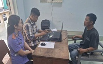 Mời người phụ nữ mua vé số để cướp tiền rồi đâm 2 người trọng thương
