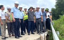 Phó thủ tướng Chính phủ Trần Hồng Hà thị sát khu vực sạt lở cao tốc La Sơn - Hòa Liên