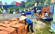 Sau bão số 13, tôn, ngói vừa tăng giá vừa khan hiếm hàng