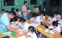 Ấm áp lớp học 0 đồng của phó trưởng khu phố ở TP.HCM