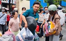 'Thấy clip lũ ở miền Trung, xót quá chịu không nổi'