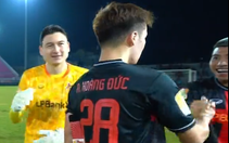 CLB Ninh Bình thoát thua bằng quả 11m phút 89