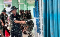 Nhiều trường học vùng lũ khẩn trương khắc phục để đón học sinh trở lại trường