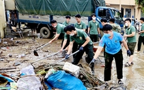 Trường đại học An ninh tiếp tục hỗ trợ 4 xã thiệt hại nặng do mưa lũ tại Phú Yên cũ