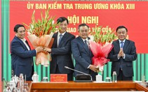 Bàn giao nhiệm vụ Chủ nhiệm Ủy ban Kiểm tra Trung ương giữa ông Nguyễn Duy Ngọc và Trần Sỹ Thanh