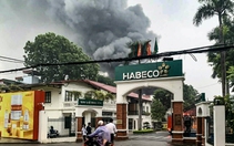 Cháy tại Nhà máy bia Hà Nội, cột khói đen bốc ngùn ngụt