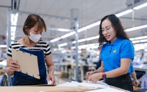 Thưởng Tết 2026: Doanh nghiệp 'mở rộng' hầu bao, công nhân đếm ngày lĩnh thưởng