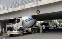 Xe quá khổ liên tục 'đội đầu' gầm cầu Tiên Sơn, Đà Nẵng lắp lại giá long môn
