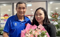 Tuyển nữ Việt Nam ngẩng cao đầu về nước