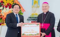 Lãnh đạo Chính phủ thăm, chúc mừng Giáng sinh Tổng giáo phận Huế