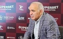 Huyền thoại cờ vua Kasparov bị Nga phát lệnh bắt giữ