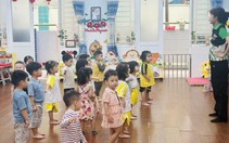 Tốn phí dịch vụ khi đóng học phí: Biến tướng lạm thu khi thanh toán điện tử?
