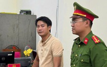 Bị khởi tố nhưng giám đốc vẫn tổ chức cho nhân viên khai thác cát trái phép