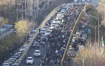 Iran: Biểu tình lớn nhất trong 3 năm qua, Tổng thống kêu gọi lắng nghe người dân