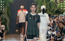 Indonesia bán áo SEA Games 33 ủng hộ nạn nhân lũ lụt