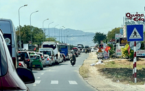 Đóng cao tốc Phan Thiết - Dầu Giây tại nút giao Ba Bàu, quốc lộ 1 qua Bình Thuận kẹt dài