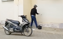 Người đi ô tô xịt sơn 'khỏi hen 100%': Phường bắt đi sơn lại, 'tác giả' mong không bị phạt
