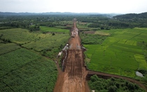Bộ thúc tiến độ dự án đội vốn, có sai phạm, địa phương kêu khó