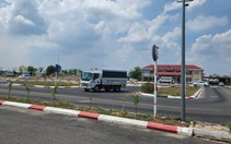 Học viên chờ mỏi mòn được sát hạch lái xe, cảnh sát giao thông nói gì?