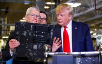 Tại sao ông Trump miễn thuế đối ứng với smartphone và loạt đồ điện tử khác?