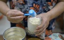 Người bệnh sử dụng sữa giả nguy hiểm thế nào?