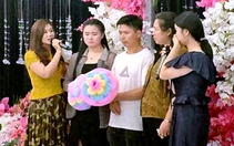 Vụ 'ông bố kẹo bông': Cha con gặp lại sau 19 năm thất lạc