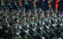 Xem quân đội Campuchia và Lào diễu binh trên đường Lê Duẩn, TP.HCM
