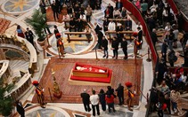 Vatican cấm khách đến viếng chụp ảnh gần linh cữu Giáo hoàng Francis