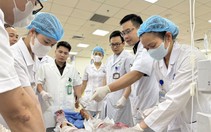 Vụ lật xe khách ở Tam Đảo: Chuyển 3 nạn nhân bị thương nặng về Bệnh viện Việt Đức