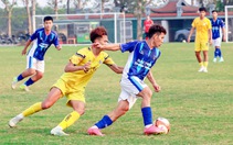 Cầu thủ "cao tuổi" trong giải bóng đá hạng nhì