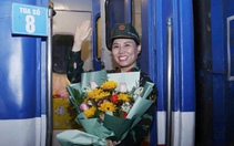 Bình Định hân hoan đón đoàn tàu đưa lực lượng diễu binh vào Nam