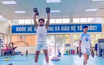 Hồi phục sớm, Nguyễn Xuân Son trở lại tập nhẹ cùng CLB Nam Định