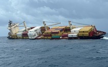 Tàu hàng chìm ngoài khơi Ấn Độ, lo sợ tràn hóa chất cực độc ra biển