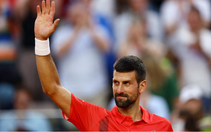 Djokovic đạp xe để 'tìm phấn khích' ở Roland Garros