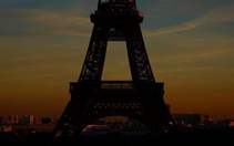 Tháp Eiffel sẽ nháy đèn mỗi khi PSG ghi bàn ở chung kết Champions League