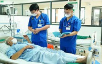7 người nhập viện cấp cứu do nắng nóng, một người nguy kịch