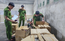 Mỹ phẩm không rõ nguồn gốc thu giữ tính theo đơn vị tấn