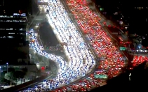 Có thực Los Angeles không còn kẹt xe do trục xuất hết người nhập cư trái phép?