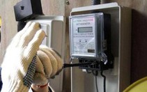 Điện lực ký hợp đồng ngay với 217 hộ dân chung cư Tân Đông Hiệp không có điện nhiều ngày