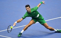 Tay vợt Novak Djokovic đặt chân vào thế giới bóng đá