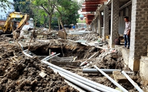 Dời lịch tựu trường vì thi công ì ạch