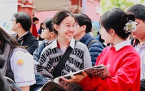 Tin tức sáng 25-8: Vì sao điểm chuẩn tuyển sinh các ngành y dược, sư phạm biến động mạnh?