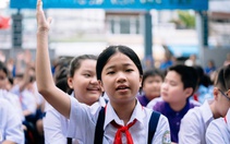 Sáng nay 25-8, học sinh TP.HCM háo hức tựu trường